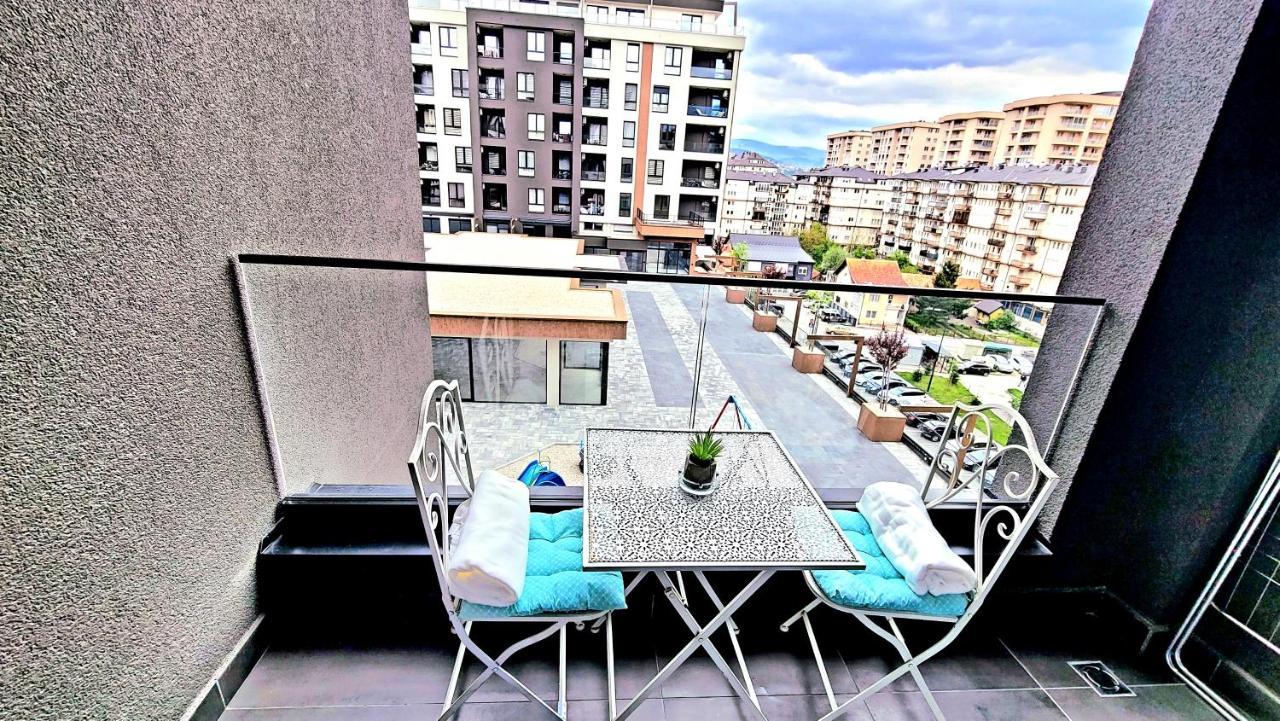 Studio Apartment Lora Lux سراييفو المظهر الخارجي الصورة