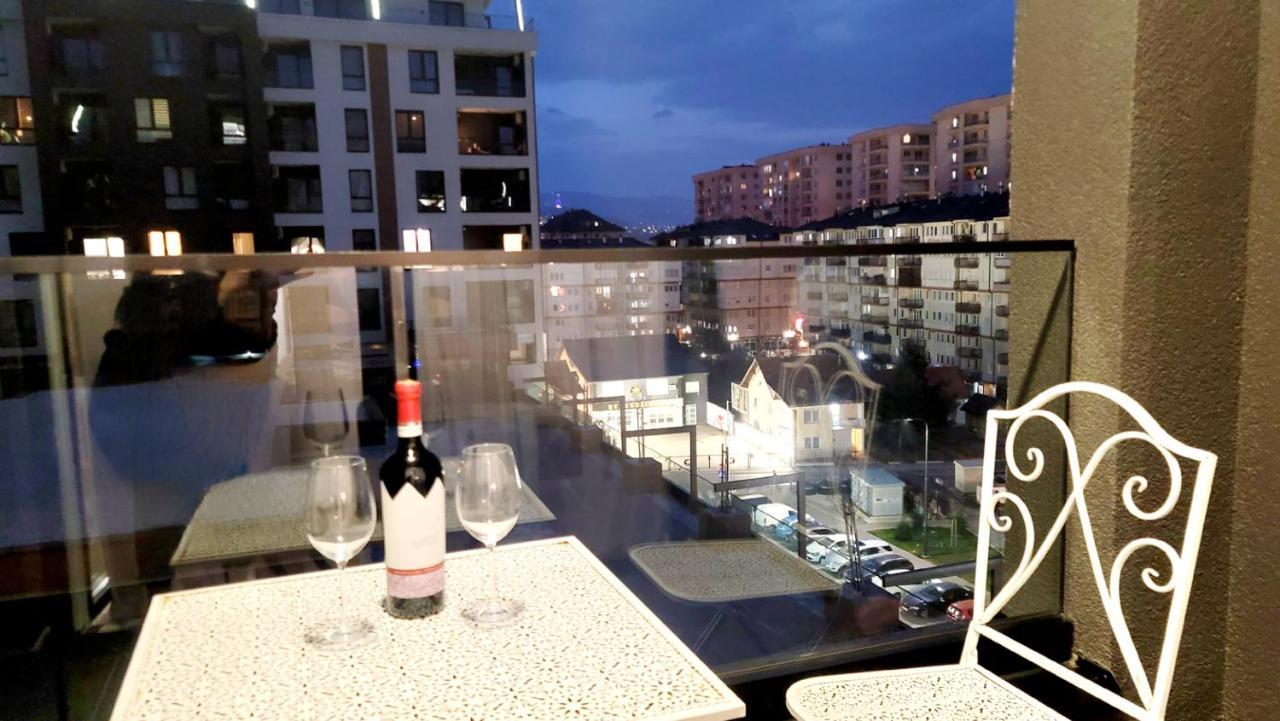 Studio Apartment Lora Lux سراييفو المظهر الخارجي الصورة